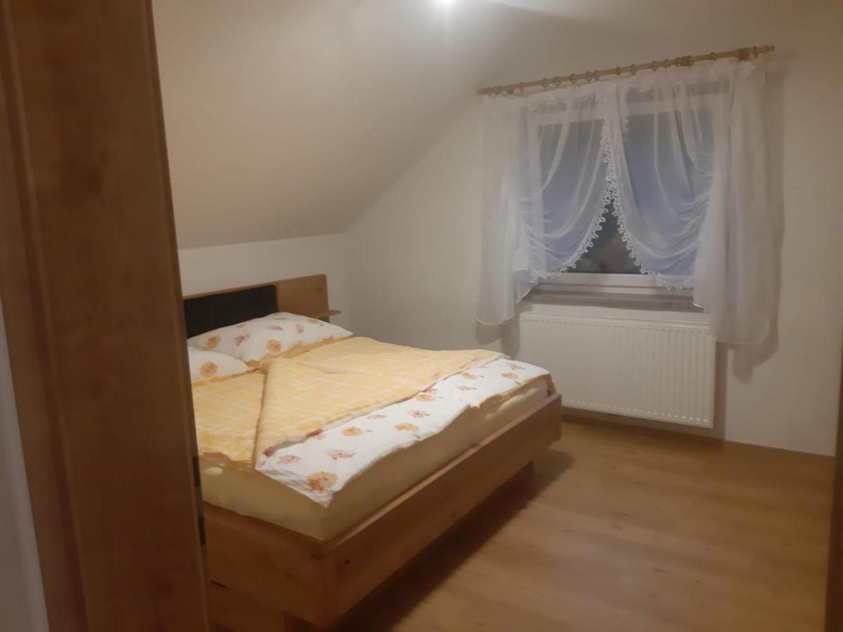 Ferienwohnung Anika Kleinlobming Kültér fotó
